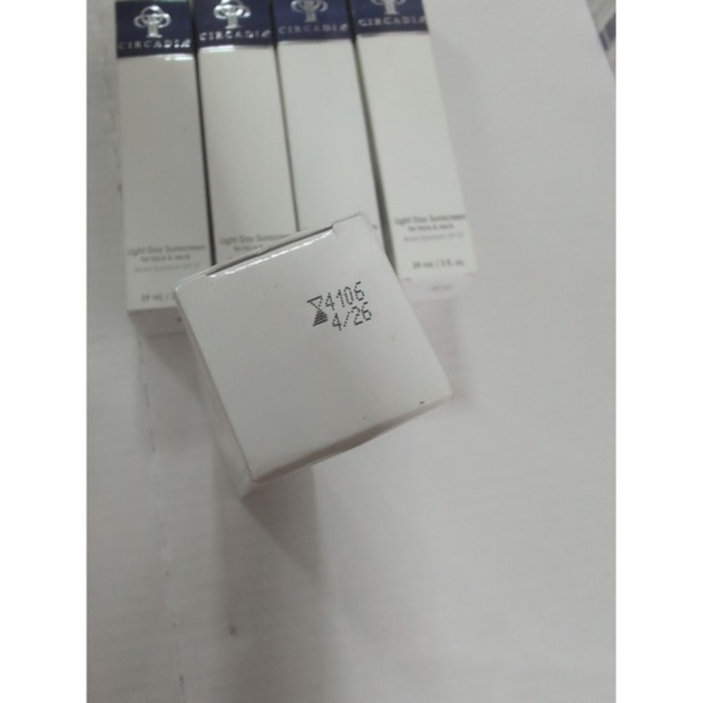 Circadia Light Day Sunscreen for Face & Neck 5x Bundle - Picture 3 of 3